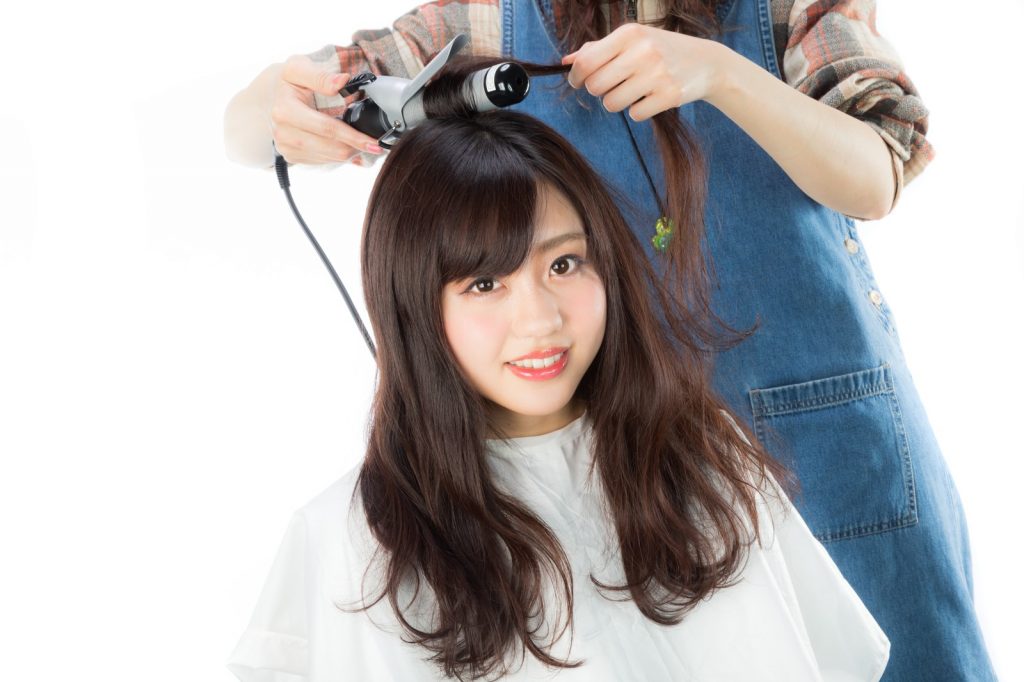 【洗い流さないトリートメント】パーマヘアを可愛く仕上げる10選！ゆるふわに♪ オススメイト